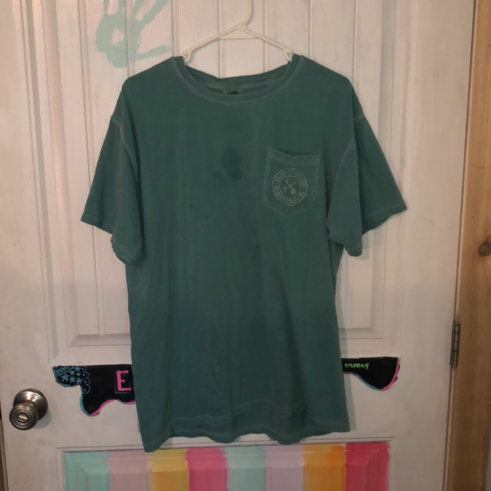 Green t shirt